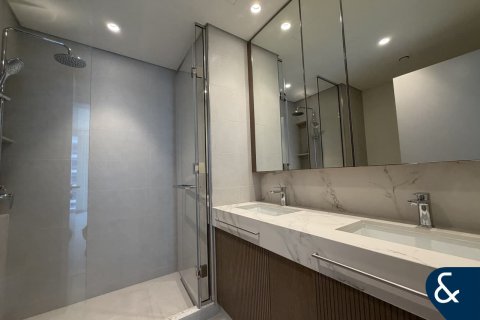 Снять в аренду квартиру в EMAAR Beachfront, Dubai Harbour, Дубай: 2 спальни, 111м², № 91464 - фото 12