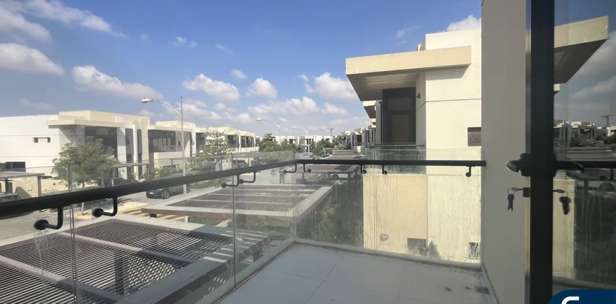 Таунхаус в DAMAC Hills (Akoya by DAMAC), Дубай, 3 спальни, 250м², № 91466