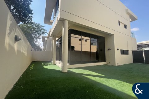 Снять в аренду таунхаус в DAMAC Hills (Akoya by DAMAC), Дубай: 3 спальни, 250м², № 91466 - фото 2