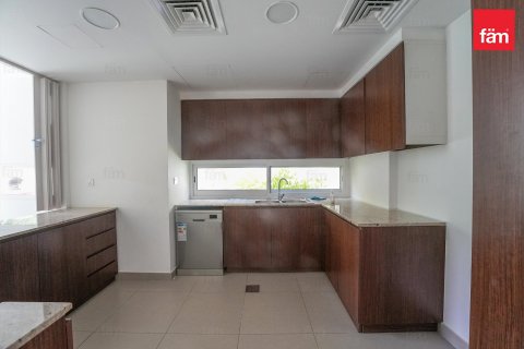 Снять в аренду таунхаус в Дубае: 3 спальни, 287.6м², № 46882 - фото 6