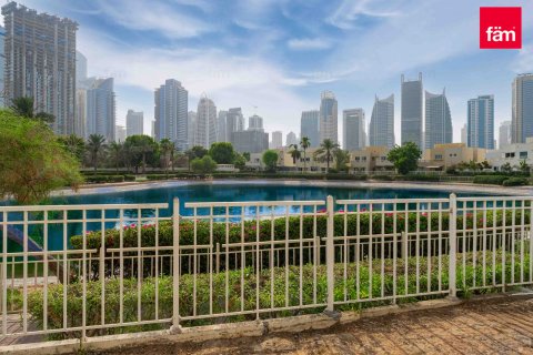Villa en Dubai, 5 dormitorios, 710.6 m², № 47798 - foto 17