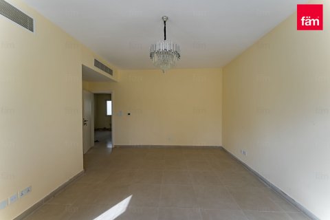 Villa en Dubai, 5 dormitorios, 710.6 m², № 47798 - foto 23