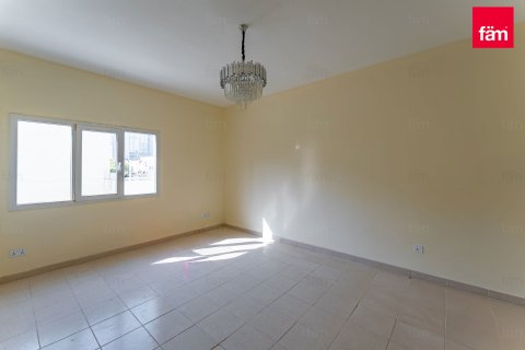 Villa en Dubai, 5 dormitorios, 710.6 m², № 47798 - foto 21