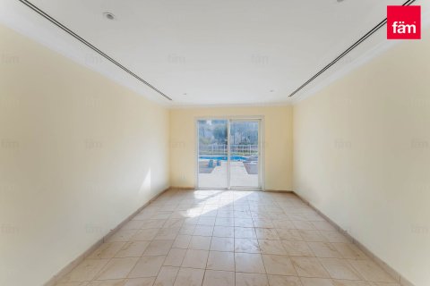 Villa en Dubai, 5 dormitorios, 710.6 m², № 47798 - foto 19
