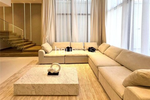 Adosado en Jumeirah Village Circle, Dubai, 4 dormitorios, 282 m², № 43616 - foto 5