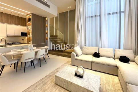 Adosado en Jumeirah Village Circle, Dubai, 4 dormitorios, 282 m², № 43616 - foto 2