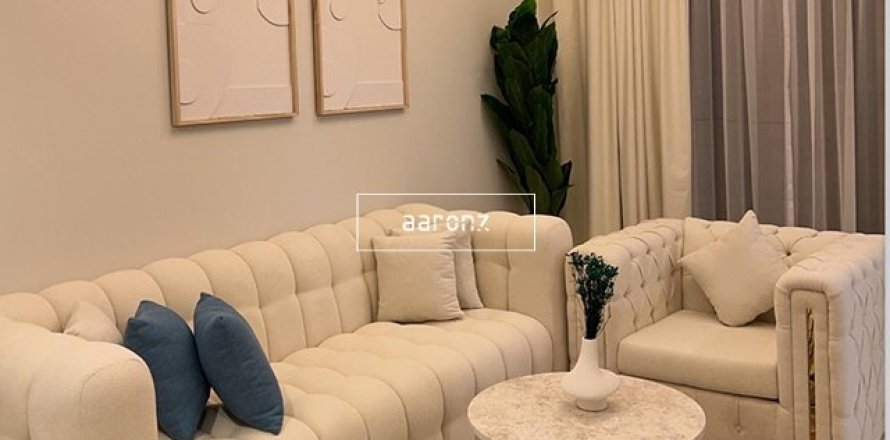 Apartamento en Business Bay, Dubai, 2 dormitorios, 75.2 m², № 12392