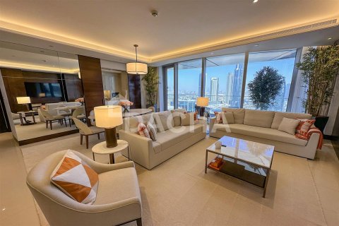 Apartamento en The Address Sky View Tower 1, Downtown Dubai (Downtown Burj Dubai), Dubai, 3 dormitorios, 187.6 m², № 6742 - foto 2
