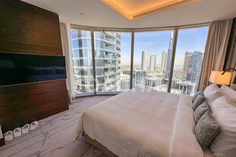 Apartamento en The Address Sky View Tower 1, Downtown Dubai (Downtown Burj Dubai), Dubai, 3 dormitorios, 187.6 m², № 6742 - foto 16
