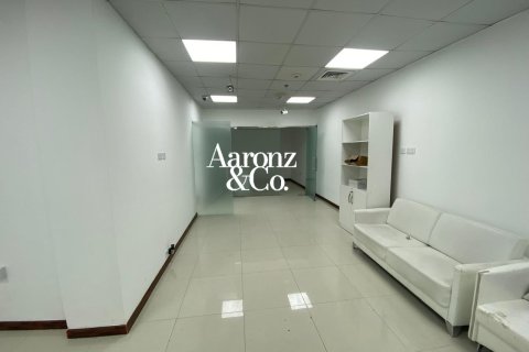 Office in Business Bay, Dubai 104 sq.m. № 115043 - photo 6