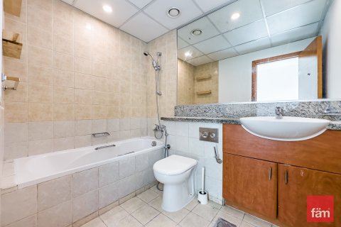 Снять в аренду квартиру в Дубае: 2 спальни, 98.4м², № 90255 - фото 5