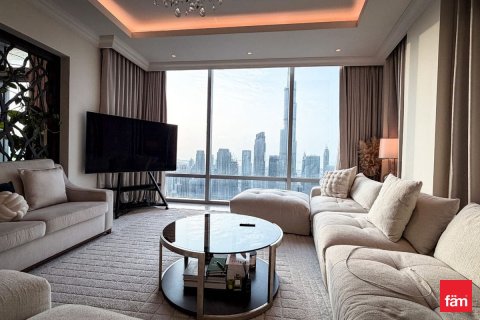 Apartamento en Downtown Dubai (Downtown Burj Dubai), Dubai, 3 dormitorios, 30148.7 m², № 90227 - foto 10