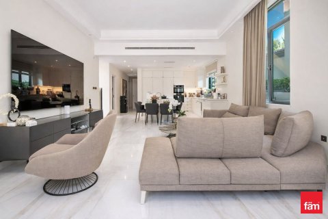 Villa à Jumeirah Islands, Dubai, 4 chambres, 986.8 m², № 93595 - photo 6