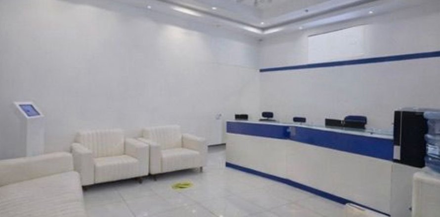 Shop in Dubai 51.3 sq.m. № 93596