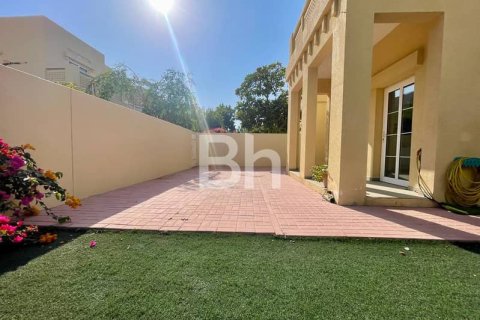 Villa à The Lakes, Dubai, 3 chambres, 274 m², № 22083 - photo 16