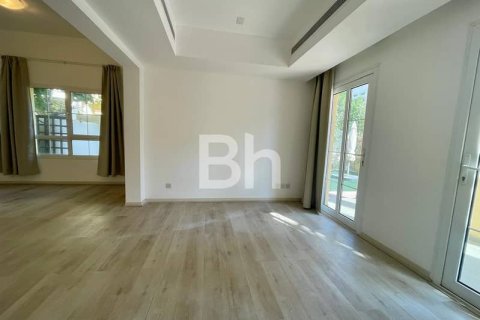 Villa à The Lakes, Dubai, 3 chambres, 274 m², № 22083 - photo 6