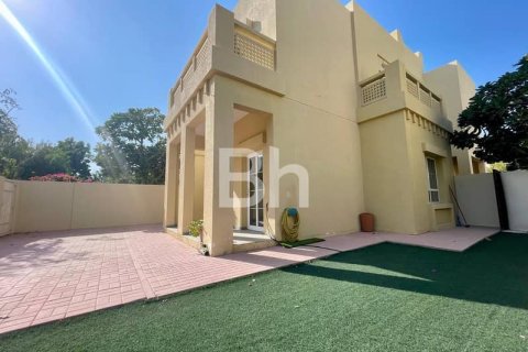 Villa à The Lakes, Dubai, 3 chambres, 274 m², № 22083 - photo 15