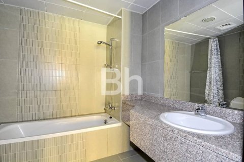 Купить квартиру в Дубай Инвестмент Парке, Дубай: 3 спальни, 242м², № 22082 - фото 7
