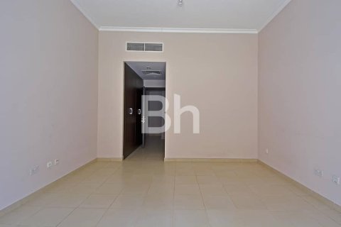 Купить квартиру в Дубай Инвестмент Парке, Дубай: 3 спальни, 242м², № 22082 - фото 8