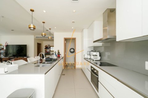 Apartamento en Al Wasl, Dubai, 3 dormitorios, 204 m², № 89813 - foto 6