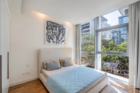 Apartamento en Al Wasl, Dubai, 3 dormitorios, 204 m², № 89813 - foto 15