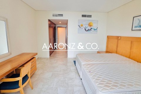 Снять в аренду квартиру в Джумейра Бич Резиденс, Дубай: 3 спальни, 242м², № 89826 - фото 7