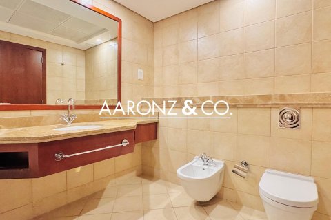 Снять в аренду квартиру в Джумейра Бич Резиденс, Дубай: 3 спальни, 242м², № 89826 - фото 16