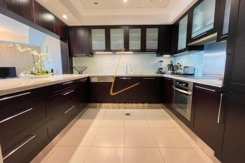 Снять в аренду квартиру в Mosela, The Views, Дубай: 2 спальни, 131м², № 89810 - фото 3