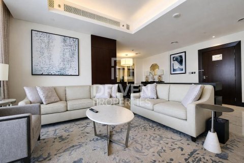 Apartment in Downtown Dubai (Downtown Burj Dubai), Dubai 2 bedrooms, 176.7 sq.m. № 138215 - photo 4
