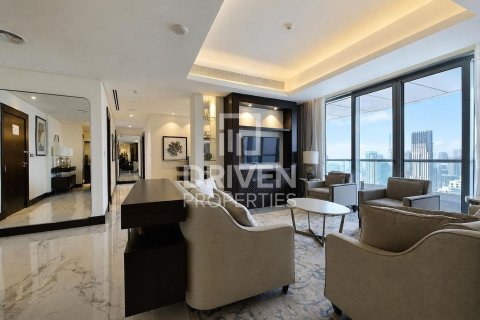 Apartment in Downtown Dubai (Downtown Burj Dubai), Dubai 2 bedrooms, 176.7 sq.m. № 138215 - photo 13