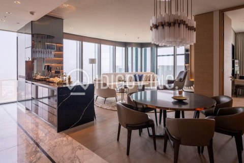 Apartment in Zabeel, Dubai 2 bedrooms, 143 sq.m. № 49833 - photo 1