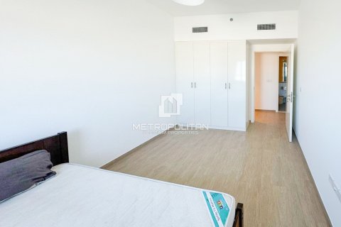 Apartment in wasl gate, Dubai 3 bedrooms, 95 sq.m. № 15873 - photo 19
