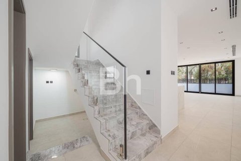 Adosado en Jumeirah Village Circle, Dubai, 4 dormitorios, 252 m², № 57780 - foto 11