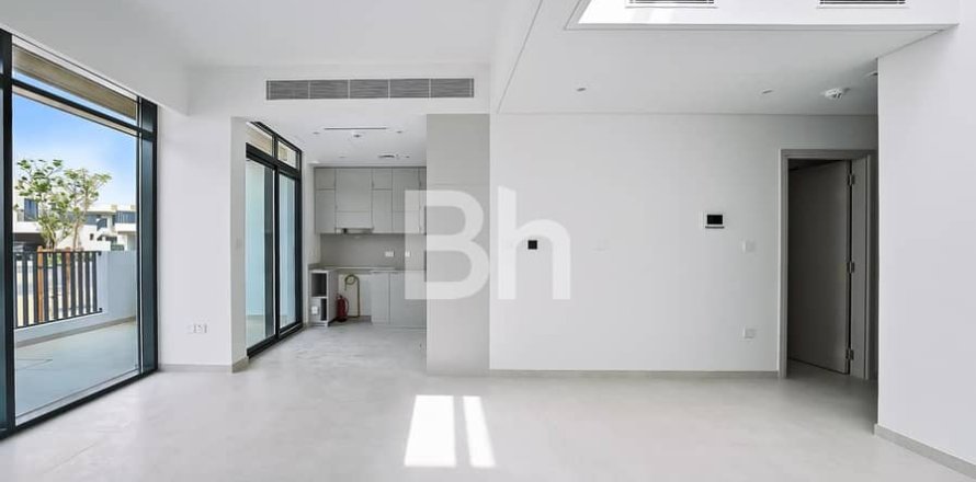 Townhouse in Arabian Ranches 3, Dubai 3 bedrooms, 202 sq.m. № 57776