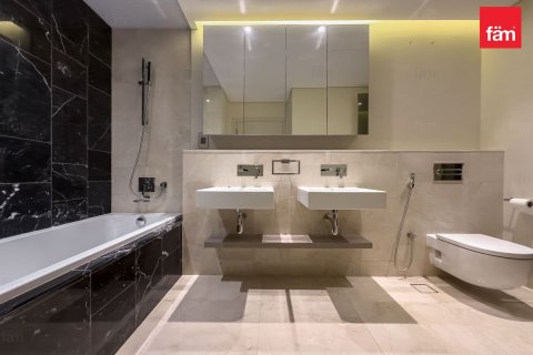 Снять в аренду квартиру в Пальме Джумейре, Дубай: 2 спальни, 123.7м², № 92055 - фото 13