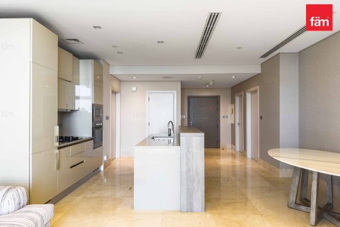 Снять в аренду квартиру в Пальме Джумейре, Дубай: 2 спальни, 123.7м², № 92055 - фото 3