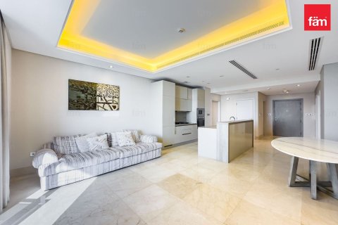 Снять в аренду квартиру в Пальме Джумейре, Дубай: 2 спальни, 123.7м², № 92055 - фото 2