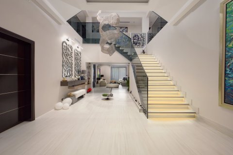 Villa in Jumeirah Golf Estates, Dubai 6 bedrooms, 516.08 sq.m. № 141148 - photo 20