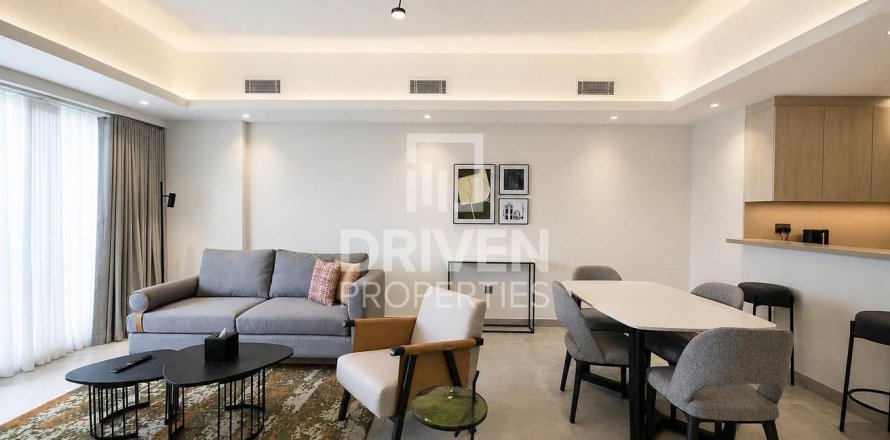Apartment in Jumeirah Lake Towers, Dubai 1 bedroom, 85.84 sq.m. № 141120