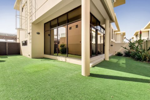 Townhouse in Rockwood, DAMAC Hills (Akoya by DAMAC), Dubai 3 bedrooms, 191.76 sq.m. № 141149