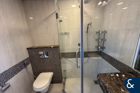 Villa à Jumeirah Village Circle, Dubai, 2 chambres, 230 m², № 78597 - photo 9