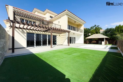 Вилла в Дубае, 6 спален, 511м², № 89613