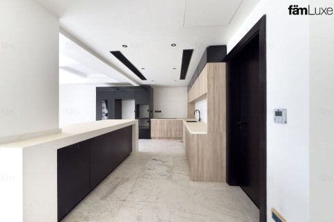 Купить виллу в Дубае: 6 спален, 511м², № 89613 - фото 8