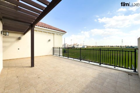 Купить виллу в Дубае: 6 спален, 511м², № 89613 - фото 25