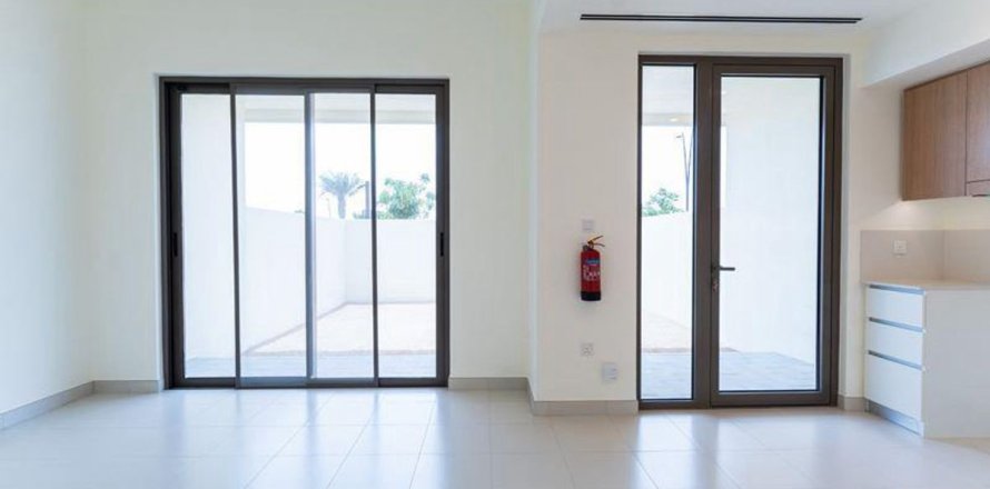Townhouse in Dubai 3 bedrooms, 137.8 sq.m. № 111253