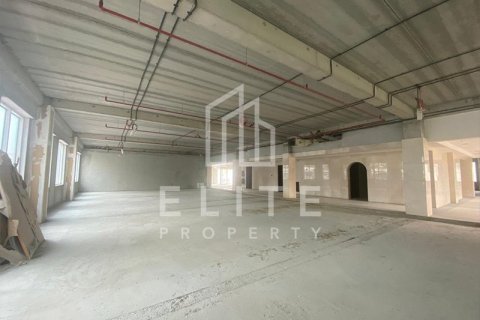 Building in Dubai Investment Park, Dubai 3528 sq.m. № 38883 - photo 3