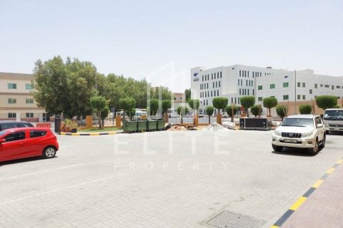 Labor Camp in Dubai Investment Park, Dubai 2850 sq.m. № 38877 - photo 3