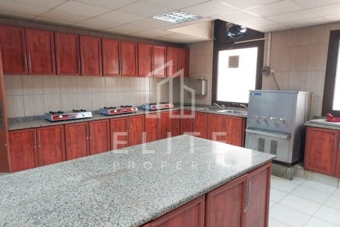 Labor Camp in Dubai Investment Park, Dubai 2850 sq.m. № 38877 - photo 24