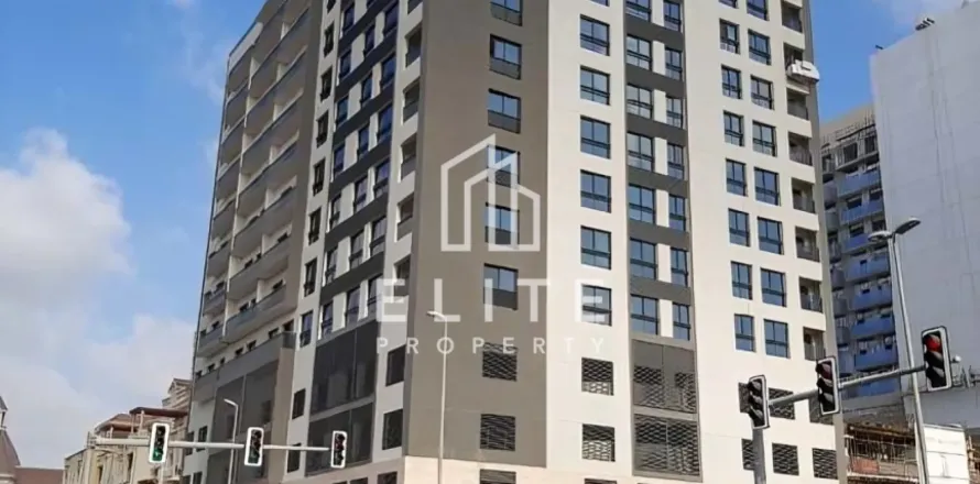 بناية في دائرة قرية جميرا, دبي 17344 م² رقم 38885