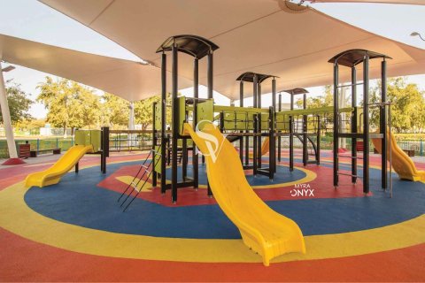 Apartment in Nadd Al Hammar, Dubai 2 bedrooms, 106 sq.m. № 95888 - photo 4